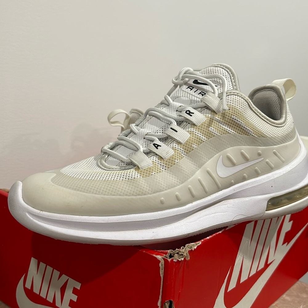 Nike Air max sneakers!